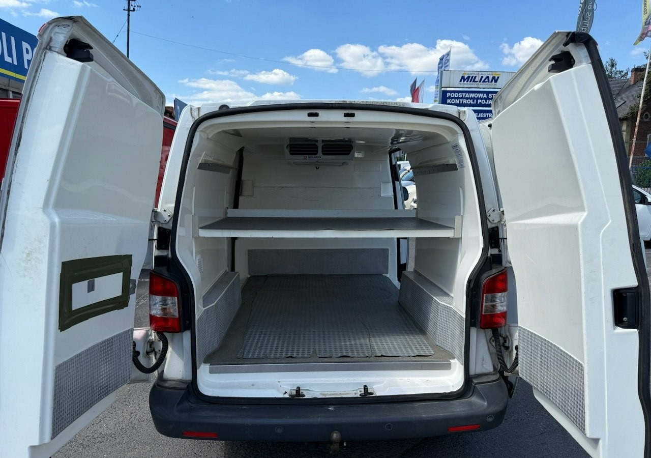 Volkswagen Transporter Transporter T5 LIFT 2.0-180 KM, DSG7 Chłodnia Konvekta Model 2012 - Комбе ладилник: слика 1 Volkswagen Transporter Transporter T5 LIFT 2.0-180 KM, DSG7 Chłodnia Konvekta Model 2012 - Комбе ладилник: слика 1
