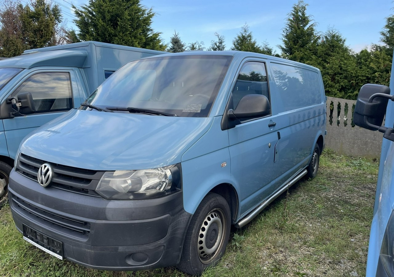 Volkswagen Transporter Trasporter T5 Bankowóz kuloodporny opancerzony 2015 - Колекторско возило: слика 1 Volkswagen Transporter Trasporter T5 Bankowóz kuloodporny opancerzony 2015 - Колекторско возило: слика 1