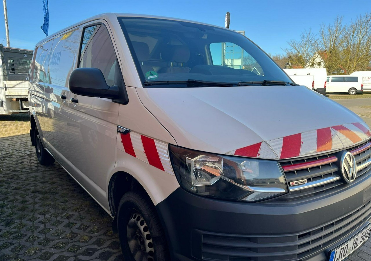 Volkswagen Transporter Volkswagen Transporter T6 Long 2.0-150KM 4X4 Klima Model 2018 - Товарно комбе: слика 1 Volkswagen Transporter Volkswagen Transporter T6 Long 2.0-150KM 4X4 Klima Model 2018 - Товарно комбе: слика 1