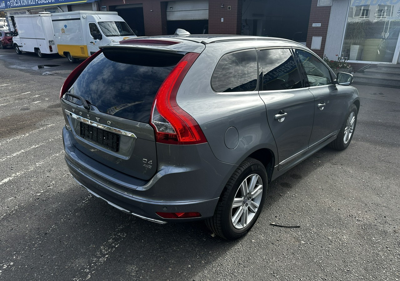 Volvo XC60 I Volvo XC 60 D4AWD Bogate wyposażenie 2017 - SUV: слика 3 Volvo XC60 I Volvo XC 60 D4AWD Bogate wyposażenie 2017 - SUV: слика 3