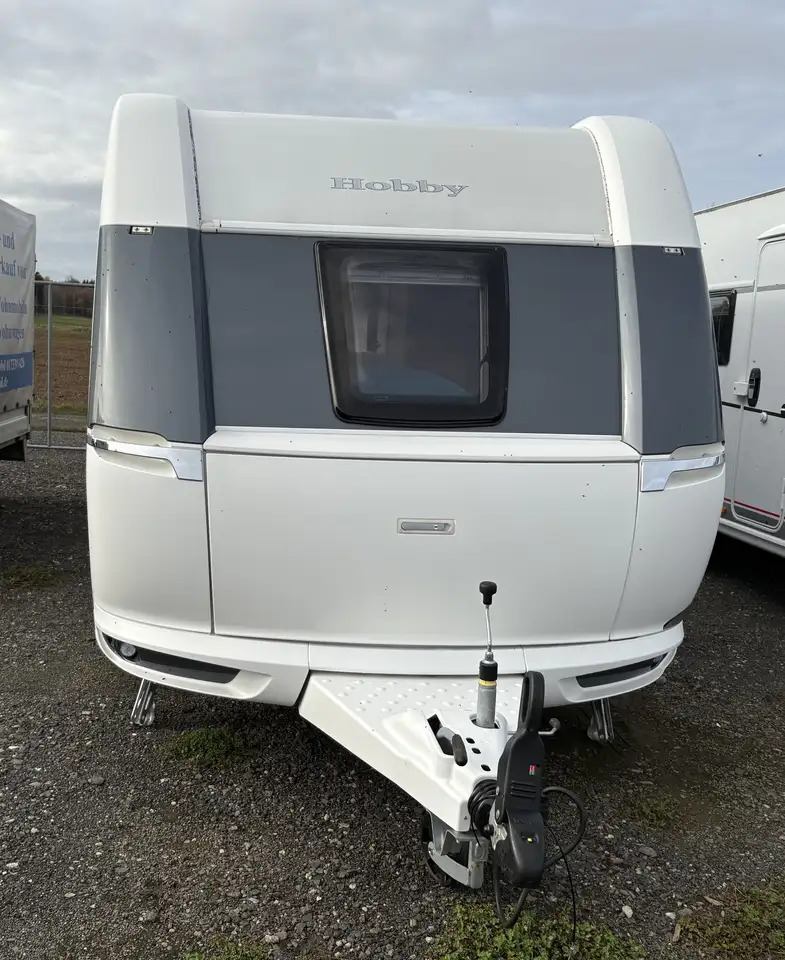 Hobby 540UFf Wohnwagen queensbett - Камп приколка: слика 2 Hobby 540UFf Wohnwagen queensbett - Камп приколка: слика 2