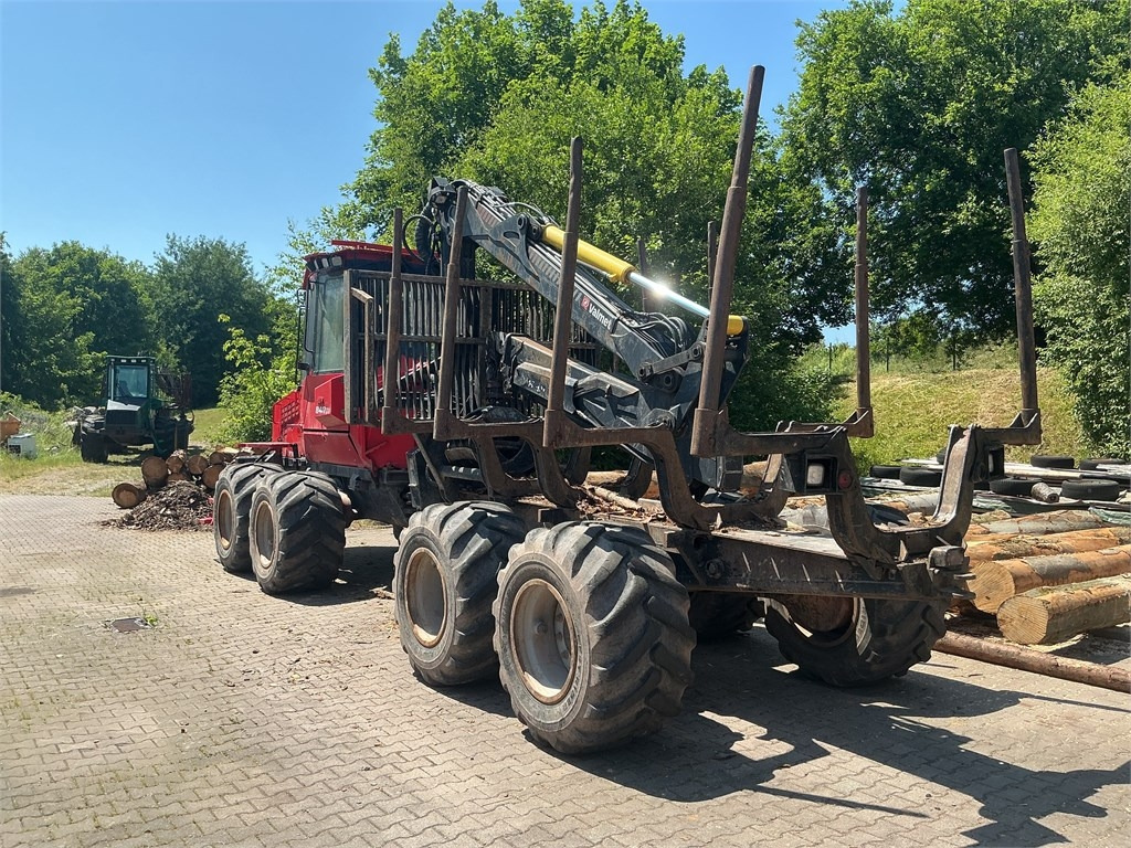 Komatsu 840 TX - Пренесувач на стебла: слика 2 Komatsu 840 TX - Пренесувач на стебла: слика 2
