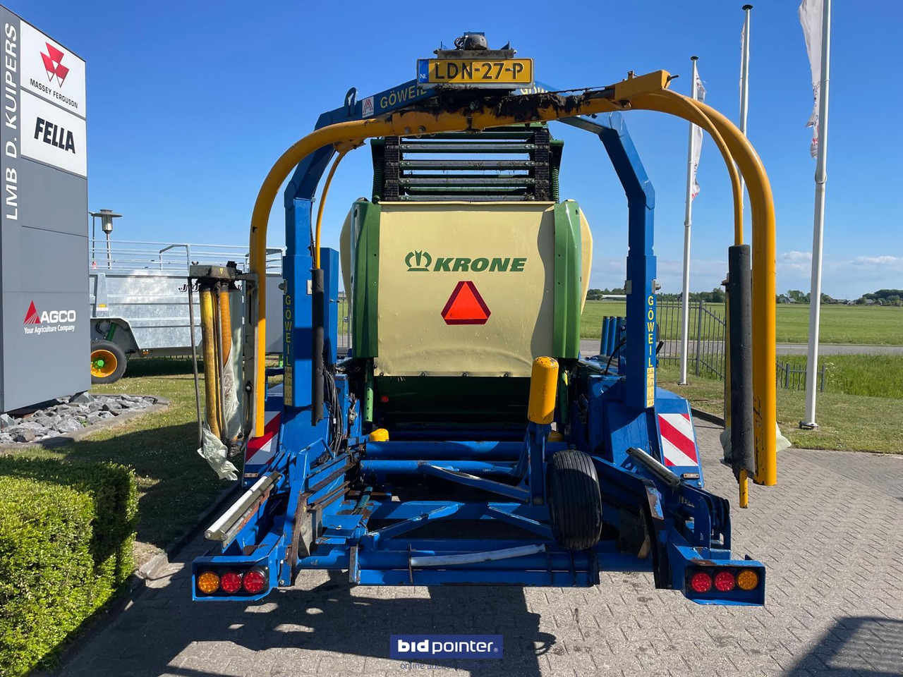 Krone Comprima F 155 XC - Балирка за тркалезни бали: слика 3 Krone Comprima F 155 XC - Балирка за тркалезни бали: слика 3