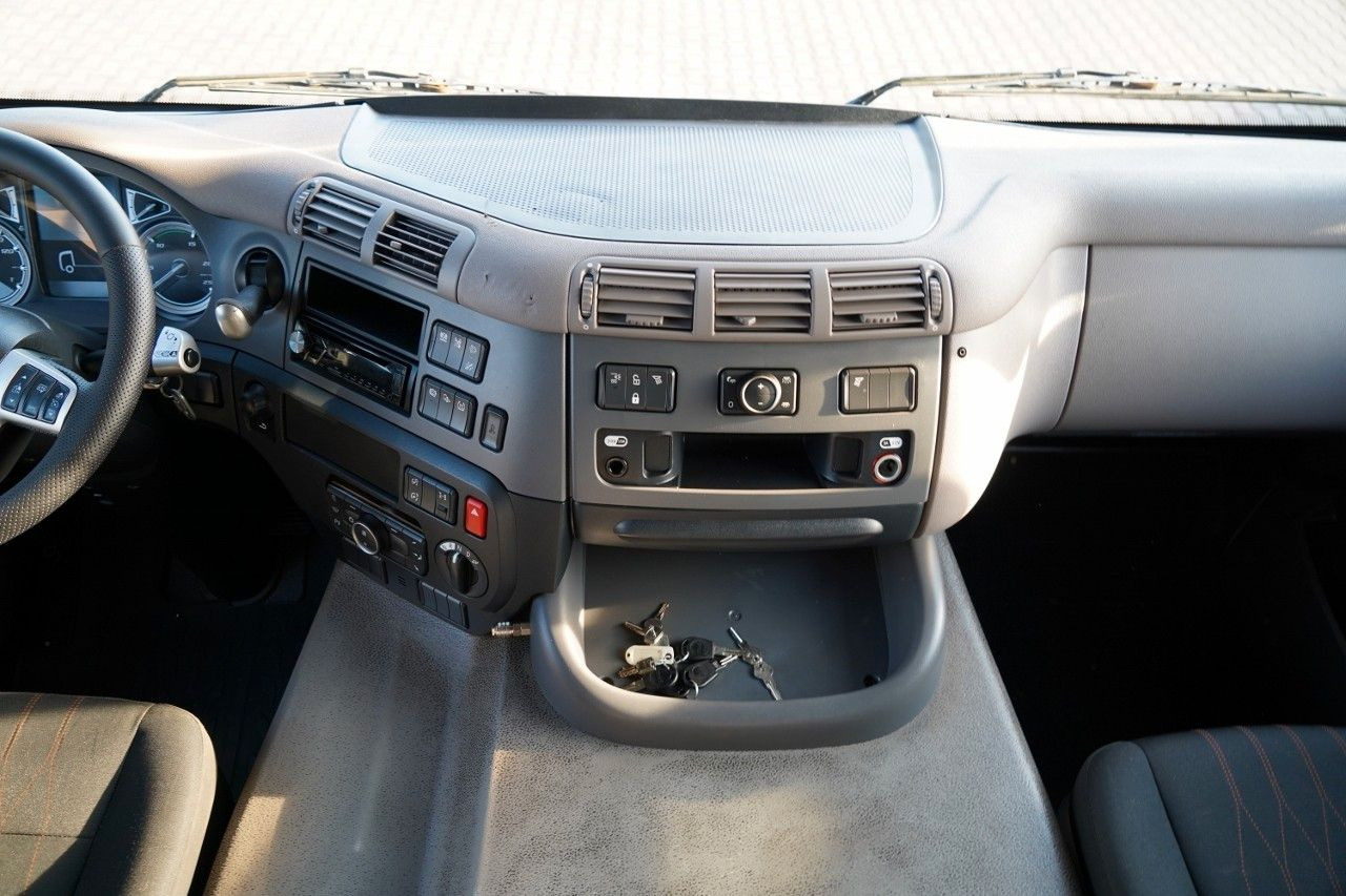 Камион сандучар DAF CF 450 / ZESTAW TANDEM / KONTENER / 120 M3 / PR: слика 38 Камион сандучар DAF CF 450 / ZESTAW TANDEM / KONTENER / 120 M3 / PR: слика 38