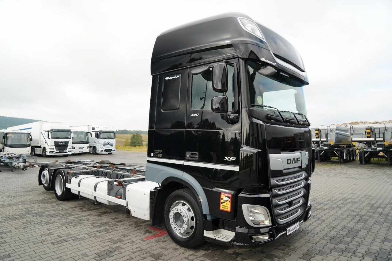 DAF XF 480 / BDF / 6X2 / SSC / I-PARK COOL / OŚ POD - Транспортер на контејнер/ Камион со променливо тело: слика 4 DAF XF 480 / BDF / 6X2 / SSC / I-PARK COOL / OŚ POD - Транспортер на контејнер/ Камион со променливо тело: слика 4