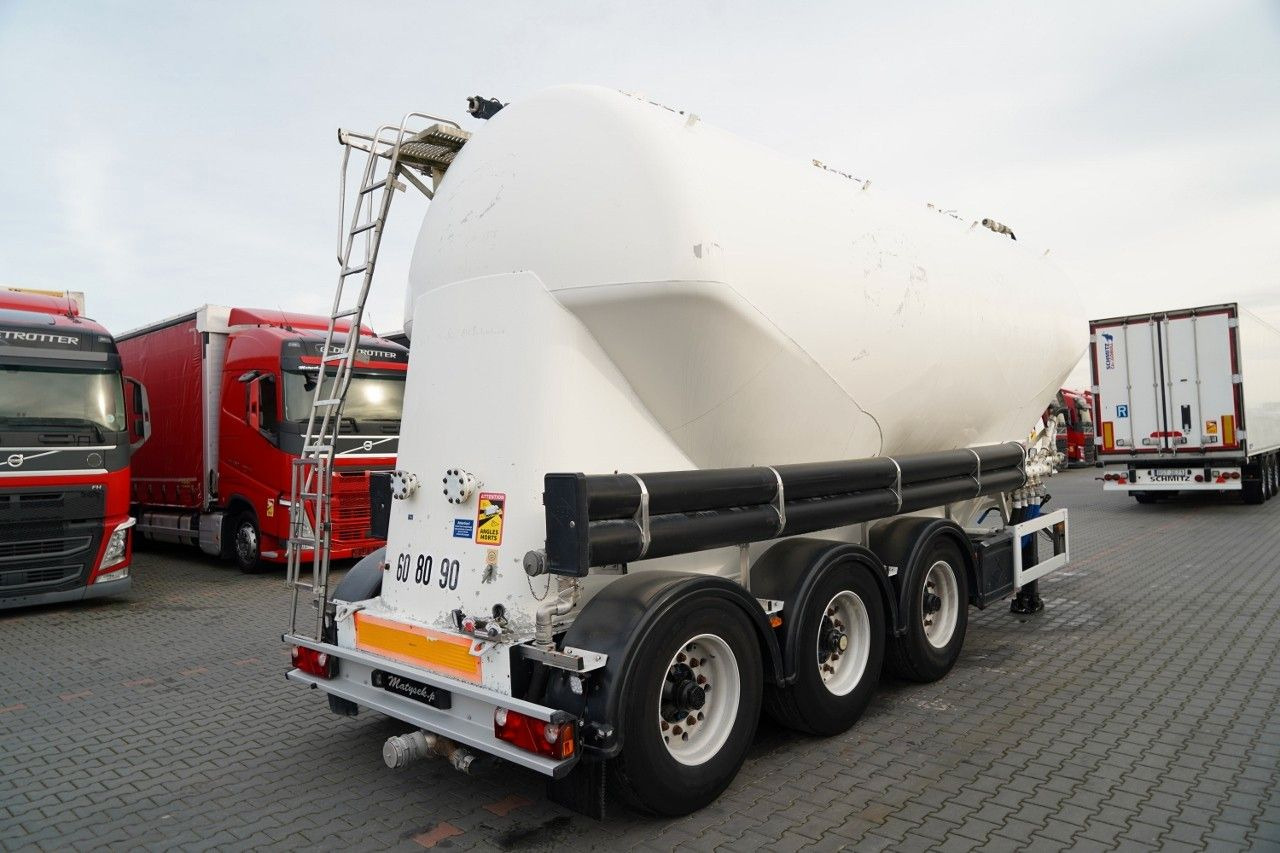 Feldbinder CEMENTONACZEPA / 3 KOMORY / 37 000 L / SILOS / - Полуприколка силос: слика 5 Feldbinder CEMENTONACZEPA / 3 KOMORY / 37 000 L / SILOS / - Полуприколка силос: слика 5