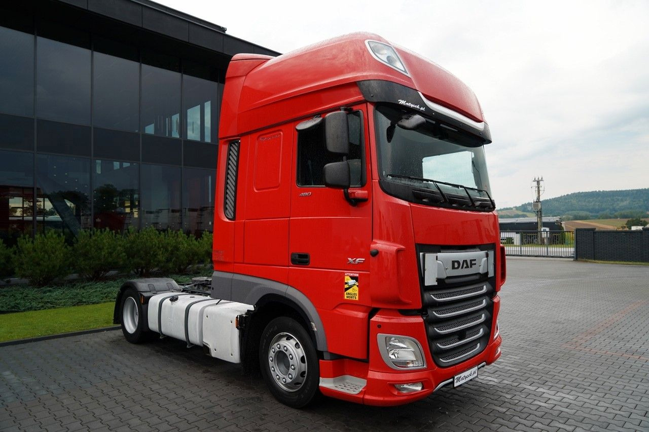 DAF XF 480 / LOW DECK / MEGA / 2021 / SSC / PO KONTR - Камион влекач: слика 2 DAF XF 480 / LOW DECK / MEGA / 2021 / SSC / PO KONTR - Камион влекач: слика 2