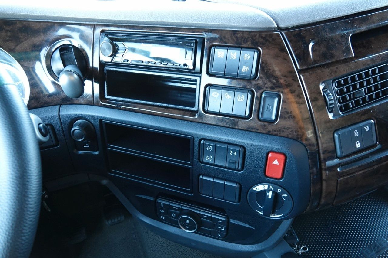 Нов Камион влекач DAF XF 480 / RETARDER / I-PARK COOL/ Z NIEMIEC / PO: слика 14 Нов Камион влекач DAF XF 480 / RETARDER / I-PARK COOL/ Z NIEMIEC / PO: слика 14