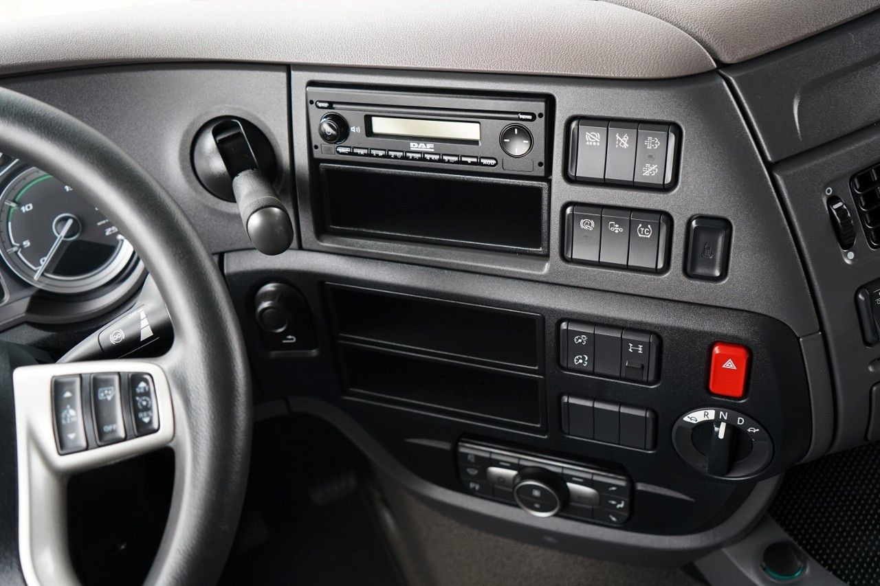 Лизинг на  DAF XF 480 / SUPER SPACE CAB / OPONY 100% / 2021 ROK DAF XF 480 / SUPER SPACE CAB / OPONY 100% / 2021 ROK: слика 29