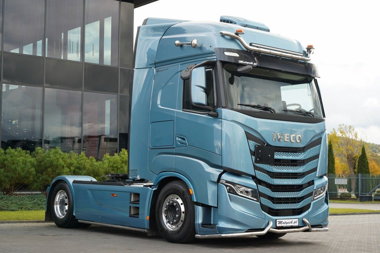 Iveco S-WAY / 570 / PEŁNYA ADR / RETARDER / I-PARK CO - Камион влекач: слика 4 Iveco S-WAY / 570 / PEŁNYA ADR / RETARDER / I-PARK CO - Камион влекач: слика 4