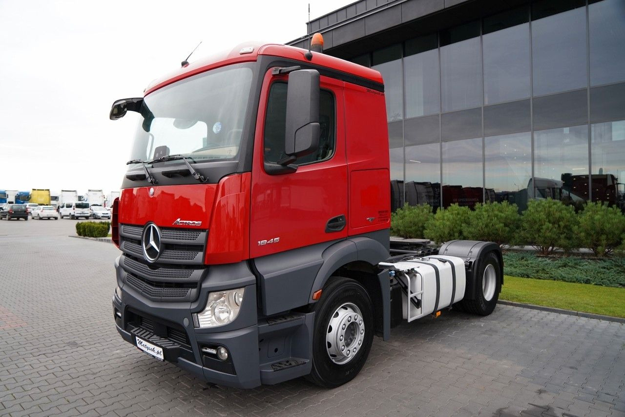 Mercedes-Benz ACTROS 1845 / HYDRAULIKA / NISKA KABINA / EURO - Камион влекач: слика 2 Mercedes-Benz ACTROS 1845 / HYDRAULIKA / NISKA KABINA / EURO - Камион влекач: слика 2