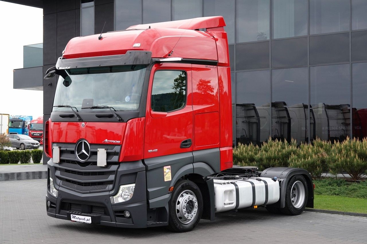 Mercedes-Benz ACTROS 1845 / LOW DECK / MEGA / BIG SPACE / PO K - Камион влекач: слика 2 Mercedes-Benz ACTROS 1845 / LOW DECK / MEGA / BIG SPACE / PO K - Камион влекач: слика 2