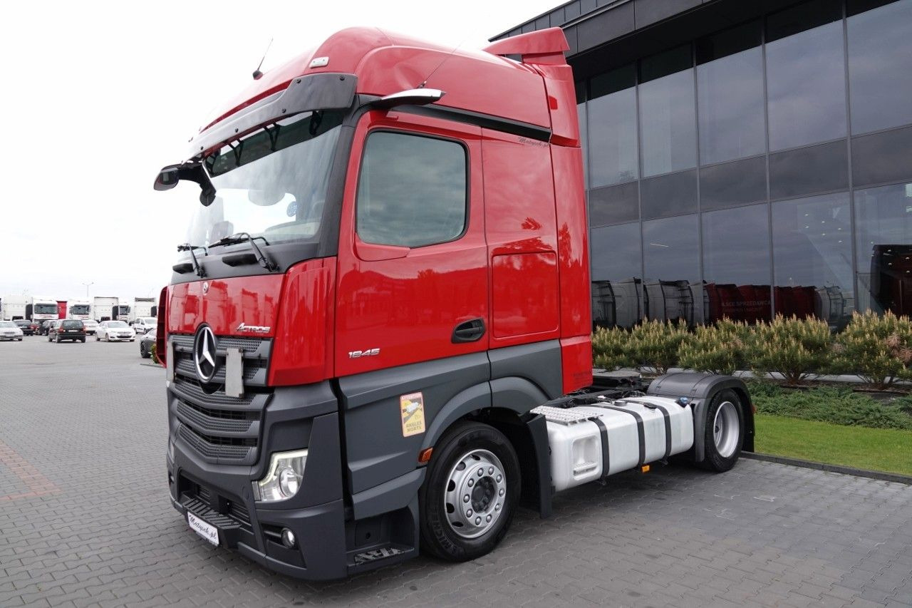 Mercedes-Benz ACTROS 1845 / LOW DECK / MEGA / BIG SPACE / PO K - Камион влекач: слика 4 Mercedes-Benz ACTROS 1845 / LOW DECK / MEGA / BIG SPACE / PO K - Камион влекач: слика 4