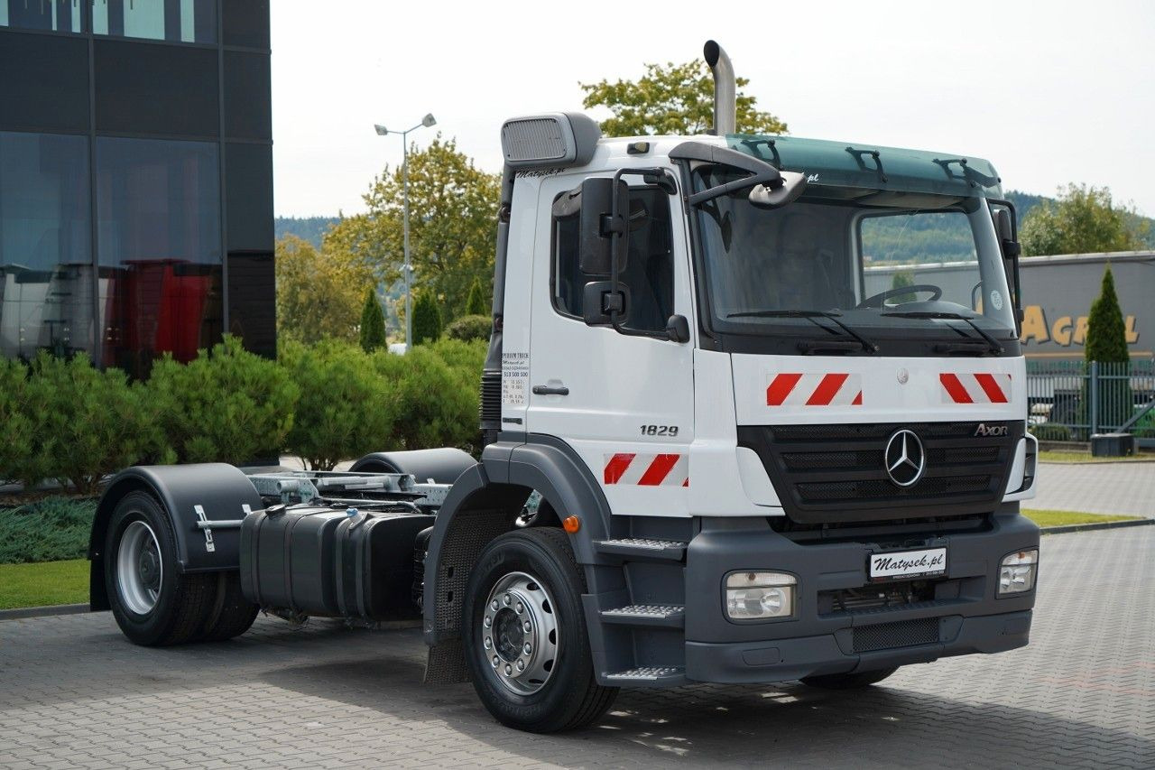 Mercedes-Benz AXOR 1829 / RETARDER / RAMA POD ZABUDOWĘ / 4 m / - Камион влекач: слика 1 Mercedes-Benz AXOR 1829 / RETARDER / RAMA POD ZABUDOWĘ / 4 m / - Камион влекач: слика 1