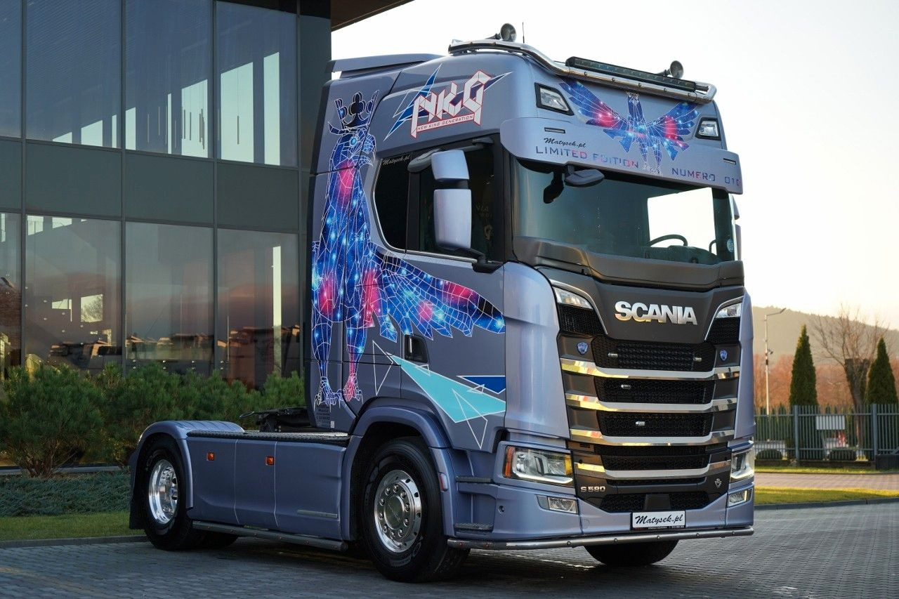 Scania S 580 / V8 / ORGINALNA EDYCJA LIMITED / NR 010 / - Камион влекач: слика 5 Scania S 580 / V8 / ORGINALNA EDYCJA LIMITED / NR 010 / - Камион влекач: слика 5