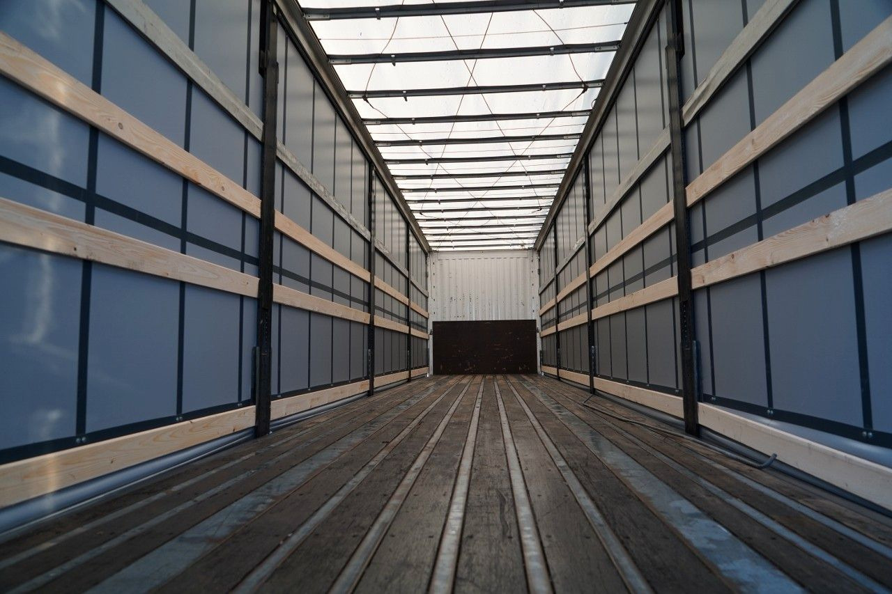 Полуприколка со церада Kässbohrer FIRANKA / STANDARD / MOCNA PODŁOGA SZYNA-DESKA: слика 15 Полуприколка со церада Kässbohrer FIRANKA / STANDARD / MOCNA PODŁOGA SZYNA-DESKA: слика 15