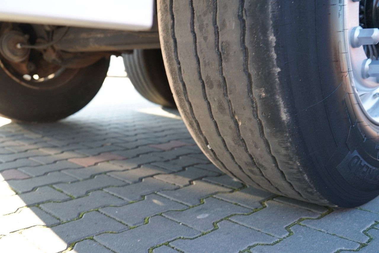 Полуприколка со церада Kässbohrer FIRANKA / STANDARD / MOCNA PODŁOGA SZYNA-DESKA: слика 22 Полуприколка со церада Kässbohrer FIRANKA / STANDARD / MOCNA PODŁOGA SZYNA-DESKA: слика 22