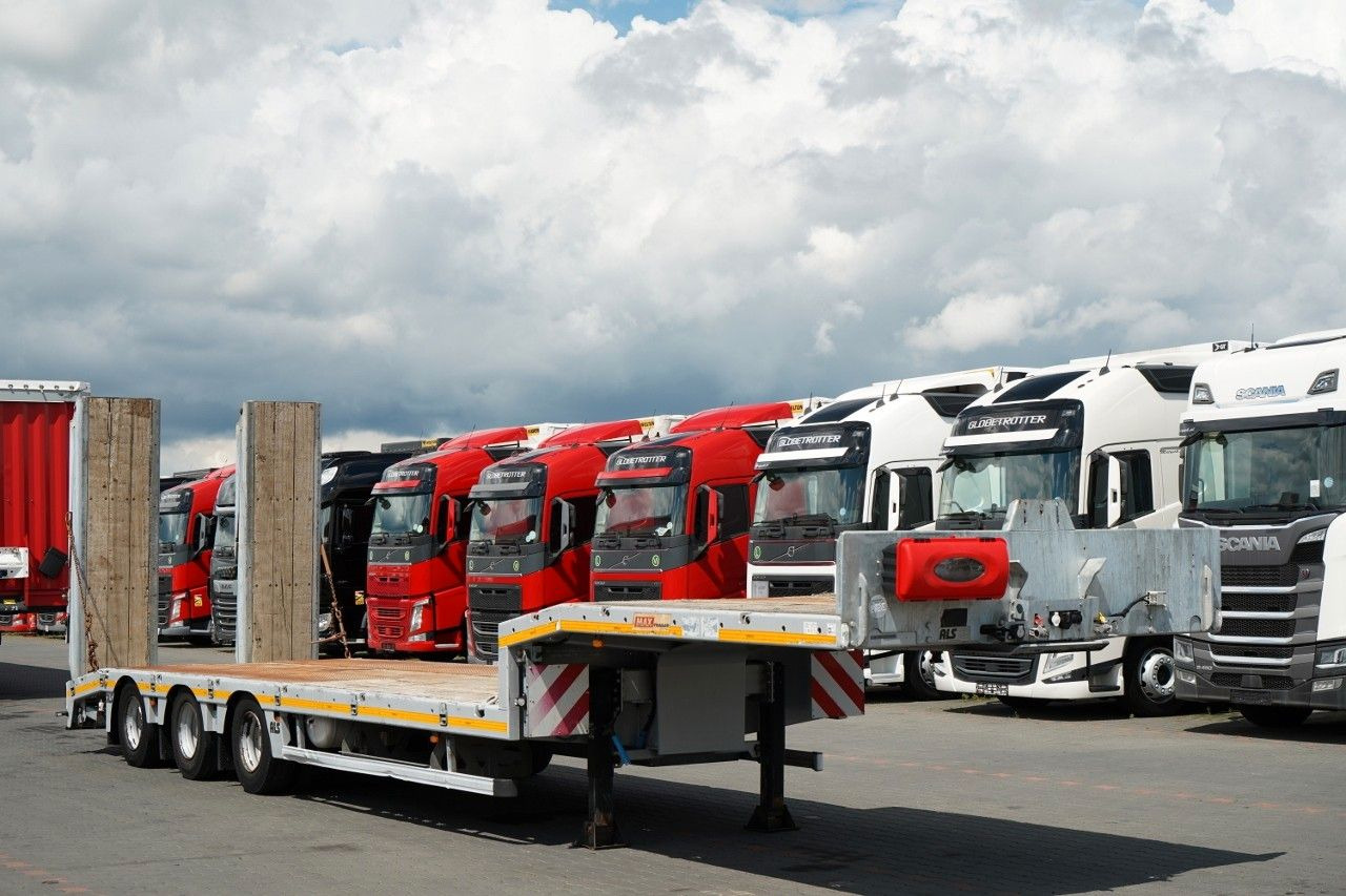 MAX TRAILLER NACZEPA LAWETA / NISKOPODWOZIOWA / 12, - Полуприколка за низок утовар: слика 1 MAX TRAILLER NACZEPA LAWETA / NISKOPODWOZIOWA / 12, - Полуприколка за низок утовар: слика 1