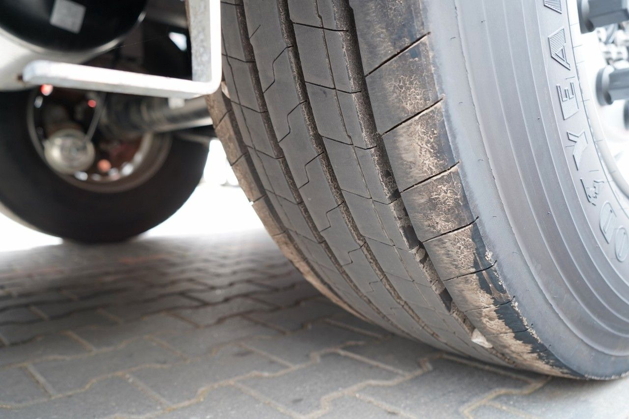 Лизинг на  Schmitz Cargobull CHŁODNIA / THERMO KING SLX 300 / DOPPELSTOCK / Schmitz Cargobull CHŁODNIA / THERMO KING SLX 300 / DOPPELSTOCK /: слика 17