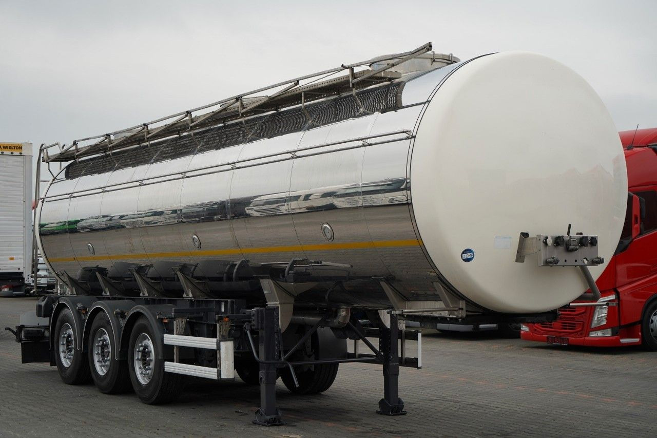 Sommer CYSTERNA SPOŻYWCZA  / 3 KOMORY / 30 000 L / OŚ - Полуприколка цистерна: слика 1 Sommer CYSTERNA SPOŻYWCZA  / 3 KOMORY / 30 000 L / OŚ - Полуприколка цистерна: слика 1