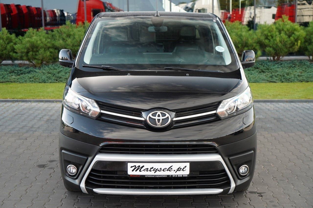 Toyota PROACE / FURGON / BLASZAK / 2.0 D / ZABUDOWA - Мало комбе: слика 2 Toyota PROACE / FURGON / BLASZAK / 2.0 D / ZABUDOWA - Мало комбе: слика 2