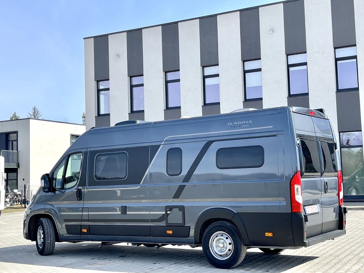 ADRIA TWIN 640 SGX - Кампер комбе: слика 3 ADRIA TWIN 640 SGX - Кампер комбе: слика 3
