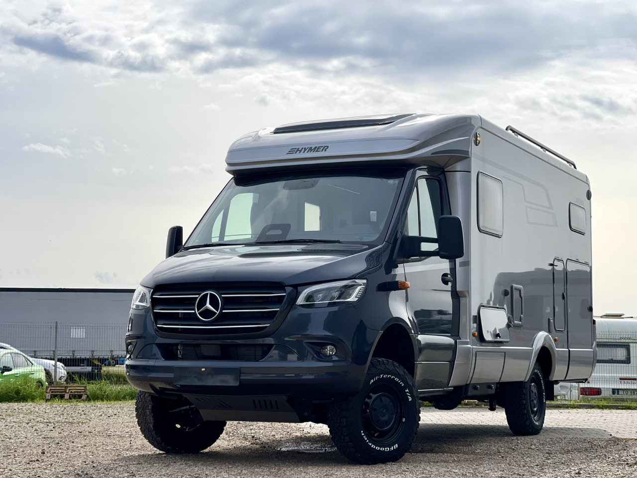 HYMER / ERIBA MLT 580 4x4 - Полуинтегриран кампер: слика 2 HYMER / ERIBA MLT 580 4x4 - Полуинтегриран кампер: слика 2