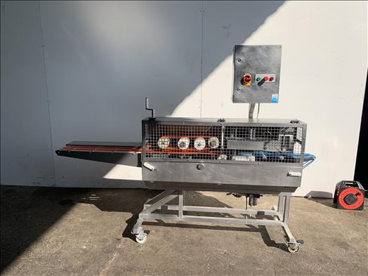 AFT Sandwich cutter - Пекарска опрема: слика 1 AFT Sandwich cutter - Пекарска опрема: слика 1