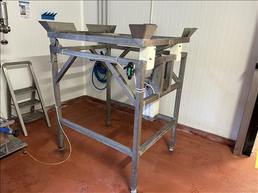 NNP IBC tilting frame - Опрема за обработка на храна: слика 2 NNP IBC tilting frame - Опрема за обработка на храна: слика 2