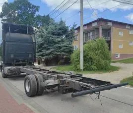 Iveco EUROCARGO 160E28 RAMA DO ZABUDOWY/ LAWETA / MANUAL / - Камион со церада: слика 2 Iveco EUROCARGO 160E28 RAMA DO ZABUDOWY/ LAWETA / MANUAL / - Камион со церада: слика 2