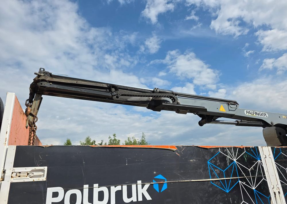 Volvo FM7 - Камион со платформа, Камион со кран: слика 3 Volvo FM7 - Камион со платформа, Камион со кран: слика 3