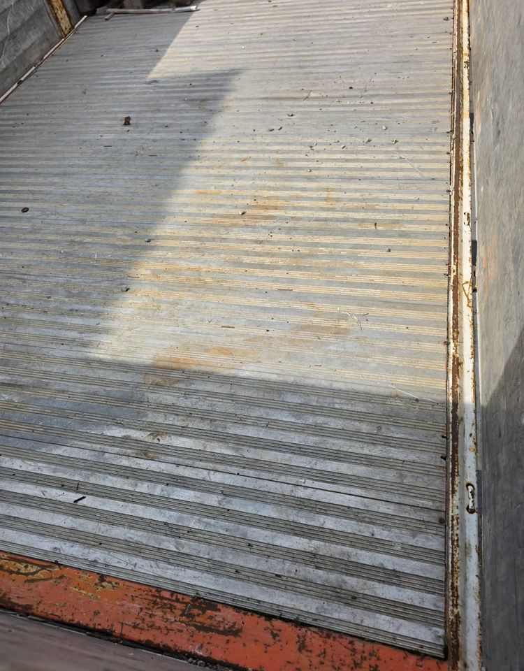 Volvo FM7 - Камион со платформа, Камион со кран: слика 4 Volvo FM7 - Камион со платформа, Камион со кран: слика 4