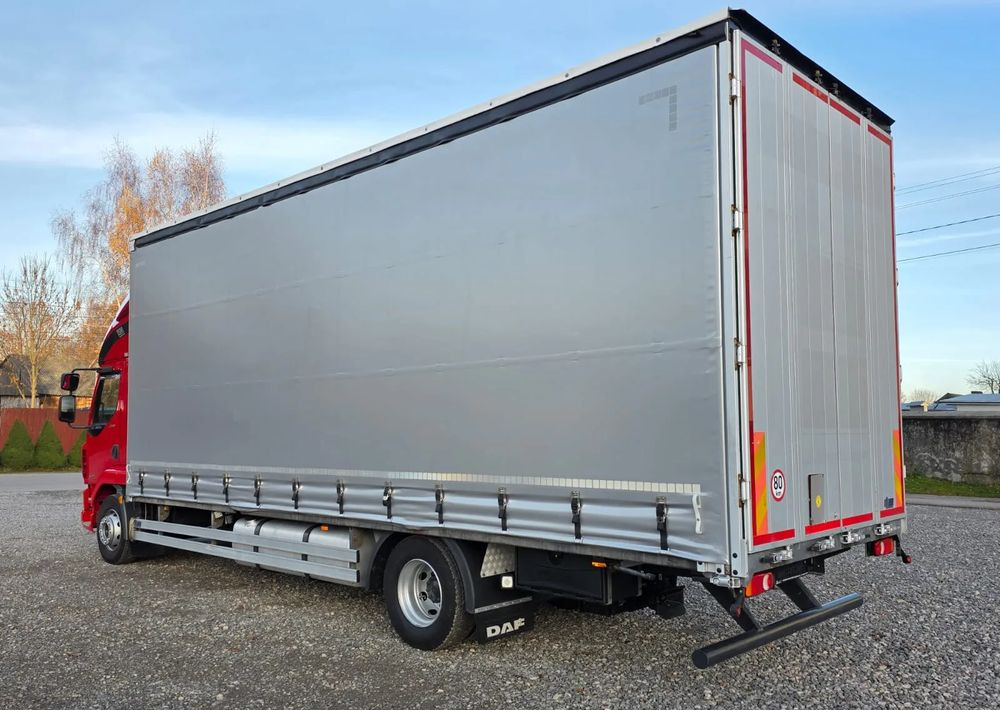 DAF LF 290 / WINDA / 16TON DMC / 3M WYSOKOŚĆ / JUMBO / FIRANKA / SYPIALKA / AUTOMAT / JEDEN WŁAŚCICIE / EURO 6 / 2017/ SPROWADZONY / 19 PALET / DUŻA ŁADOWNOŚĆ / - Камион со церада: слика 4 DAF LF 290 / WINDA / 16TON DMC / 3M WYSOKOŚĆ / JUMBO / FIRANKA / SYPIALKA / AUTOMAT / JEDEN WŁAŚCICIE / EURO 6 / 2017/ SPROWADZONY / 19 PALET / DUŻA ŁADOWNOŚĆ / - Камион со церада: слика 4