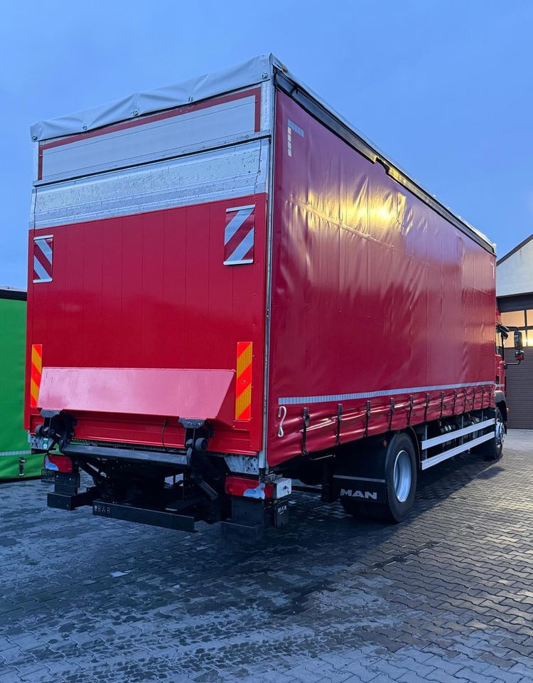 MAN TGM 15.250 / FIRANKA / 2018R / KLIMA POSTOJOWA /SPROWADZONY / 20 PALET / E6 / WINDA / - Камион со церада: слика 5 MAN TGM 15.250 / FIRANKA / 2018R / KLIMA POSTOJOWA /SPROWADZONY / 20 PALET / E6 / WINDA / - Камион со церада: слика 5