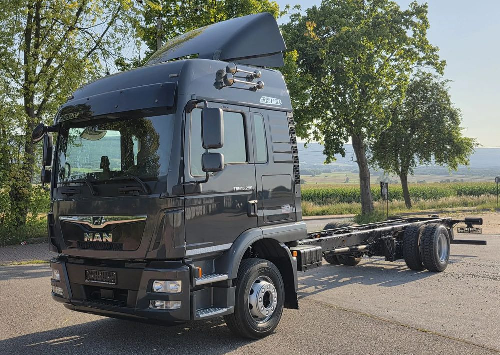 MAN TGM 15.290 / RAMA DO ZABUDOWY / AUTOMAT / SPROWADZONY / E6 / LIFT / ROZSTAW OSI 5.5M / LAWETA / POMOC DROGOWA / STAN BARDZO DOBRY/ - Камион со кабинска шасија: слика 5 MAN TGM 15.290 / RAMA DO ZABUDOWY / AUTOMAT / SPROWADZONY / E6 / LIFT / ROZSTAW OSI 5.5M / LAWETA / POMOC DROGOWA / STAN BARDZO DOBRY/ - Камион со кабинска шасија: слика 5
