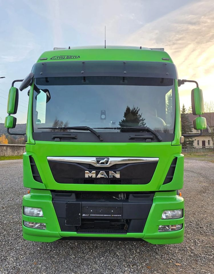 MAN TGM 18.320 / 18.290 / 15.290 / IZOTERMA / WINDA / 19PALET / E6 / 08.2018 / LIFT / SPROWADZONY / AUTOMAT / SYPIALKA / PIERWSZY WŁAŚCICIEL / BOCZNE DRZWI / STAN BARDZO DOBRY - Камион ладилник: слика 3 MAN TGM 18.320 / 18.290 / 15.290 / IZOTERMA / WINDA / 19PALET / E6 / 08.2018 / LIFT / SPROWADZONY / AUTOMAT / SYPIALKA / PIERWSZY WŁAŚCICIEL / BOCZNE DRZWI / STAN BARDZO DOBRY - Камион ладилник: слика 3