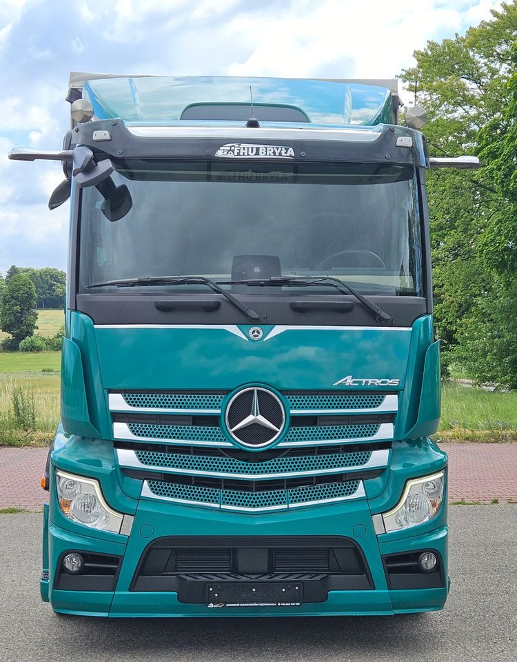 Mercedes-Benz ACTROS 1833 / BURTO-FIRANKA / WINDA / 18 PALET / 8600 ŁADOWNOŚĆ / AUTOMAT / DUŻY SILNIK / 10.2019 ROK / SYPIALKA / LEDY / KAMERY / VIRTUAL COCPIT/ JAK NOWY - Камион со церада: слика 3 Mercedes-Benz ACTROS 1833 / BURTO-FIRANKA / WINDA / 18 PALET / 8600 ŁADOWNOŚĆ / AUTOMAT / DUŻY SILNIK / 10.2019 ROK / SYPIALKA / LEDY / KAMERY / VIRTUAL COCPIT/ JAK NOWY - Камион со церада: слика 3