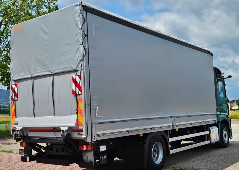 Mercedes-Benz ACTROS 1833 / BURTO-FIRANKA / WINDA / 18 PALET / 8600 ŁADOWNOŚĆ / AUTOMAT / DUŻY SILNIK / 10.2019 ROK / SYPIALKA / LEDY / KAMERY / VIRTUAL COCPIT/ JAK NOWY - Камион со церада: слика 5 Mercedes-Benz ACTROS 1833 / BURTO-FIRANKA / WINDA / 18 PALET / 8600 ŁADOWNOŚĆ / AUTOMAT / DUŻY SILNIK / 10.2019 ROK / SYPIALKA / LEDY / KAMERY / VIRTUAL COCPIT/ JAK NOWY - Камион со церада: слика 5