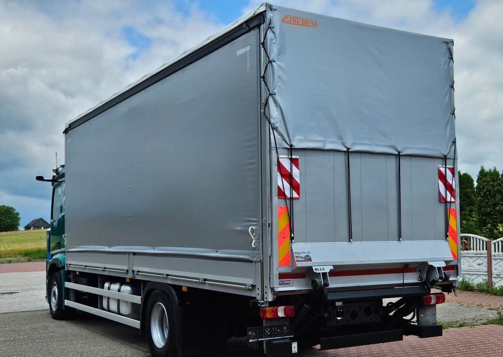 Mercedes-Benz ACTROS 1833 / BURTO-FIRANKA / WINDA / 18 PALET / 8600 ŁADOWNOŚĆ / AUTOMAT / DUŻY SILNIK / 10.2019 ROK / SYPIALKA / LEDY / KAMERY / VIRTUAL COCPIT/ JAK NOWY - Камион со церада: слика 4 Mercedes-Benz ACTROS 1833 / BURTO-FIRANKA / WINDA / 18 PALET / 8600 ŁADOWNOŚĆ / AUTOMAT / DUŻY SILNIK / 10.2019 ROK / SYPIALKA / LEDY / KAMERY / VIRTUAL COCPIT/ JAK NOWY - Камион со церада: слика 4