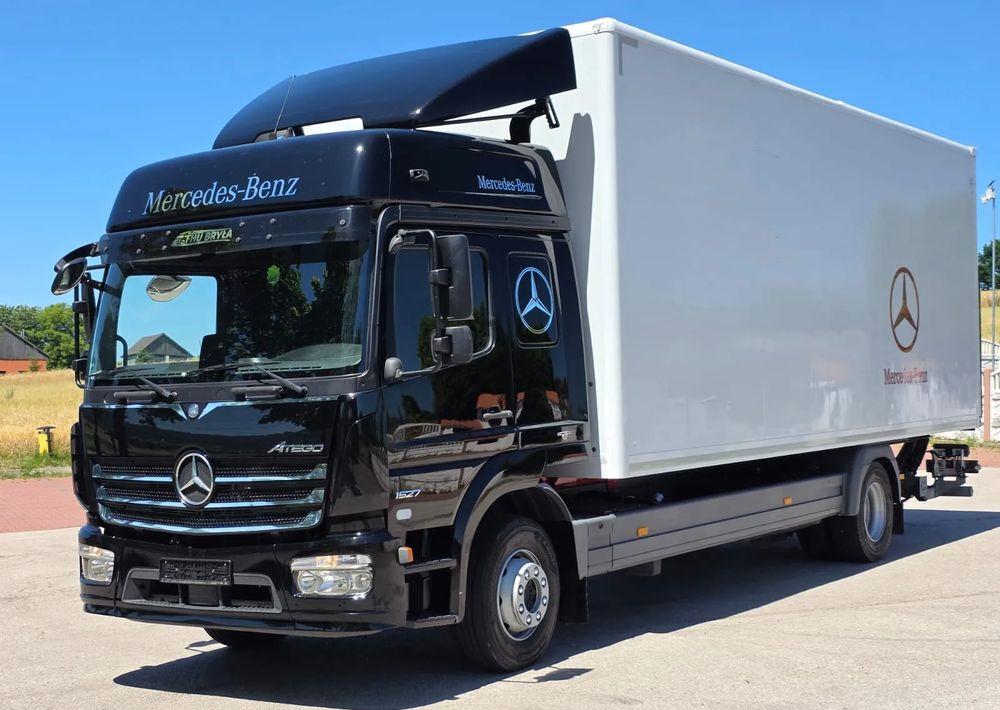 Mercedes-Benz ATEGO 1527/1530/IZOTERMA/WINDA/SPROWADZONY/E6/PIERWSZY WŁAŚCICIEL/AUTOMAT/18EURO PALET/STAN BARDZO DOBRY - Камион ладилник: слика 1 Mercedes-Benz ATEGO 1527/1530/IZOTERMA/WINDA/SPROWADZONY/E6/PIERWSZY WŁAŚCICIEL/AUTOMAT/18EURO PALET/STAN BARDZO DOBRY - Камион ладилник: слика 1