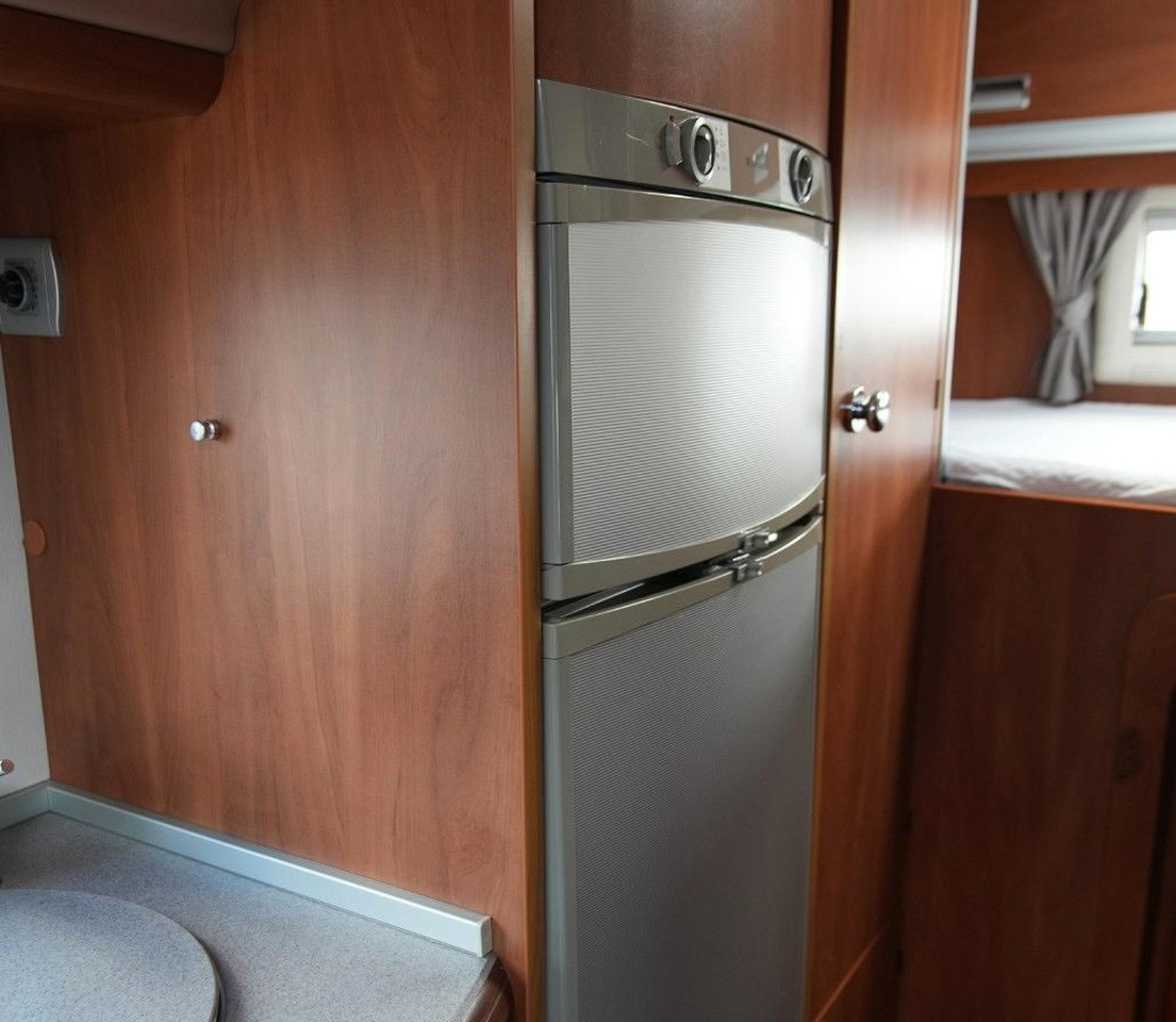 Интегриран кампер Laika rexosline 620: слика 13