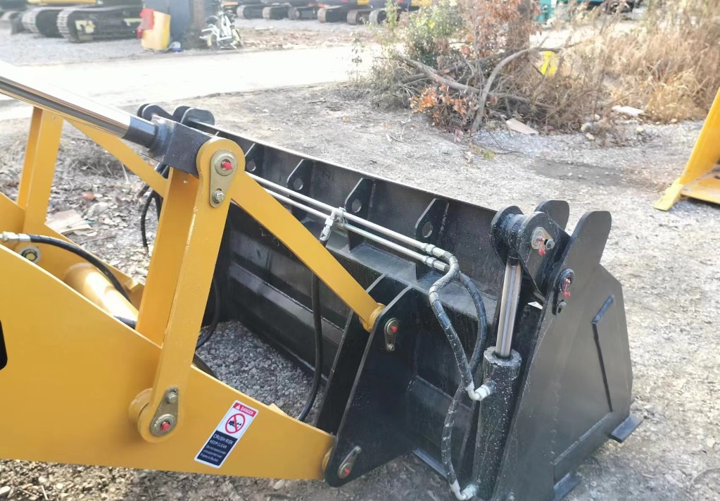 CAT 420 F Caterpillar 420F backhoe loader - Ровокопач: слика 5 CAT 420 F Caterpillar 420F backhoe loader - Ровокопач: слика 5