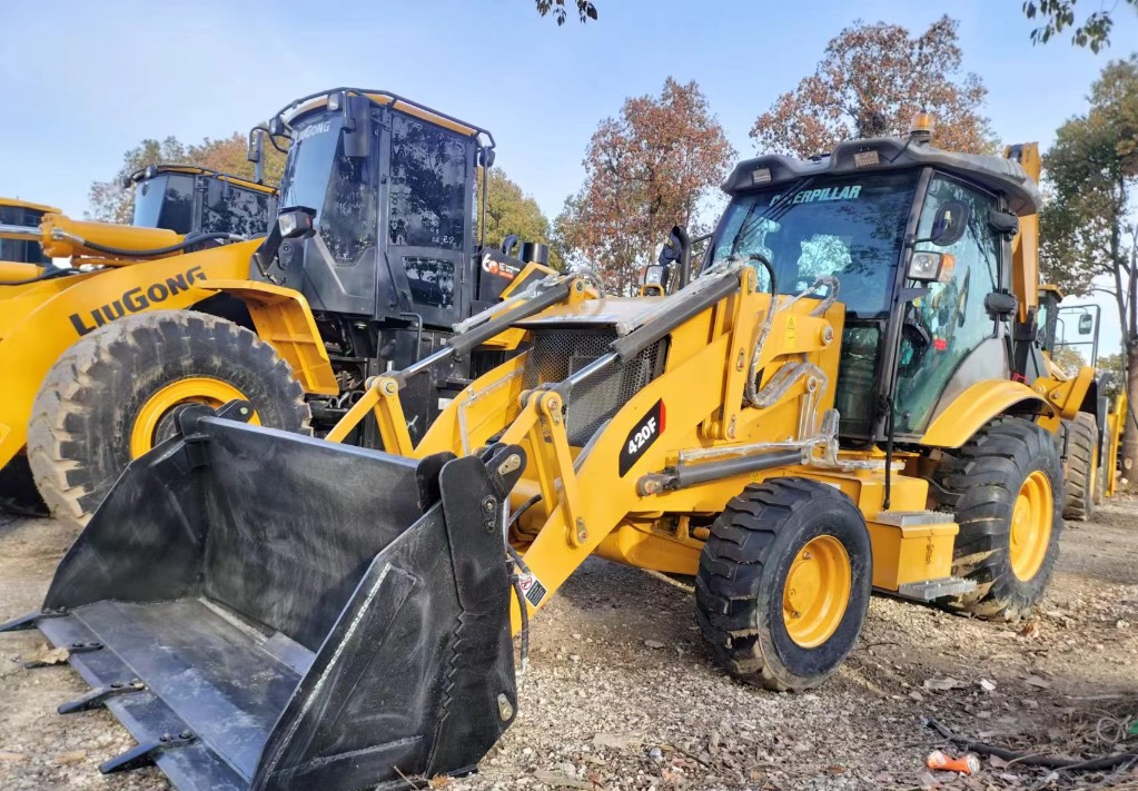 CAT 420 F Caterpillar 420F backhoe loader - Ровокопач: слика 3 CAT 420 F Caterpillar 420F backhoe loader - Ровокопач: слика 3