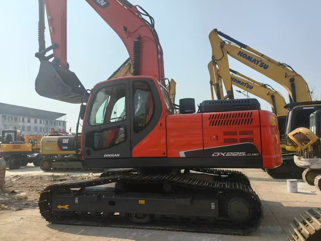DOOSAN Dx225 - Багер гасеничар: слика 2 DOOSAN Dx225 - Багер гасеничар: слика 2