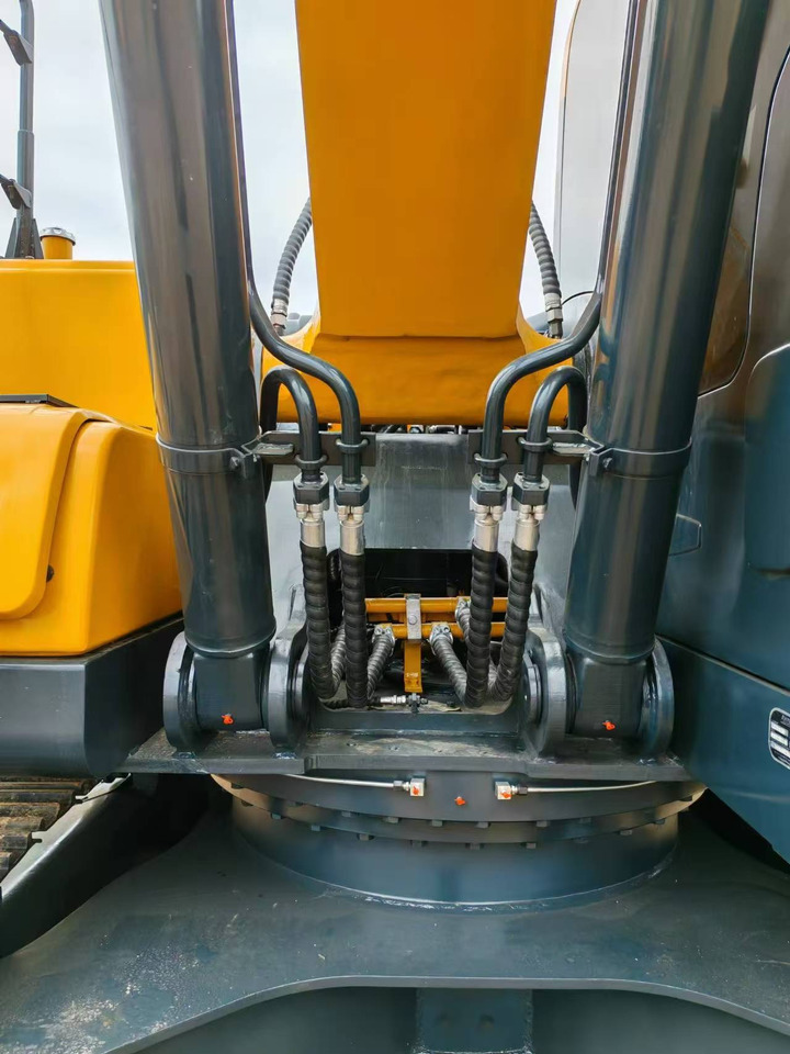 Hyundai Hyundai 220 LC-9 S - Багер гасеничар: слика 4 Hyundai Hyundai 220 LC-9 S - Багер гасеничар: слика 4