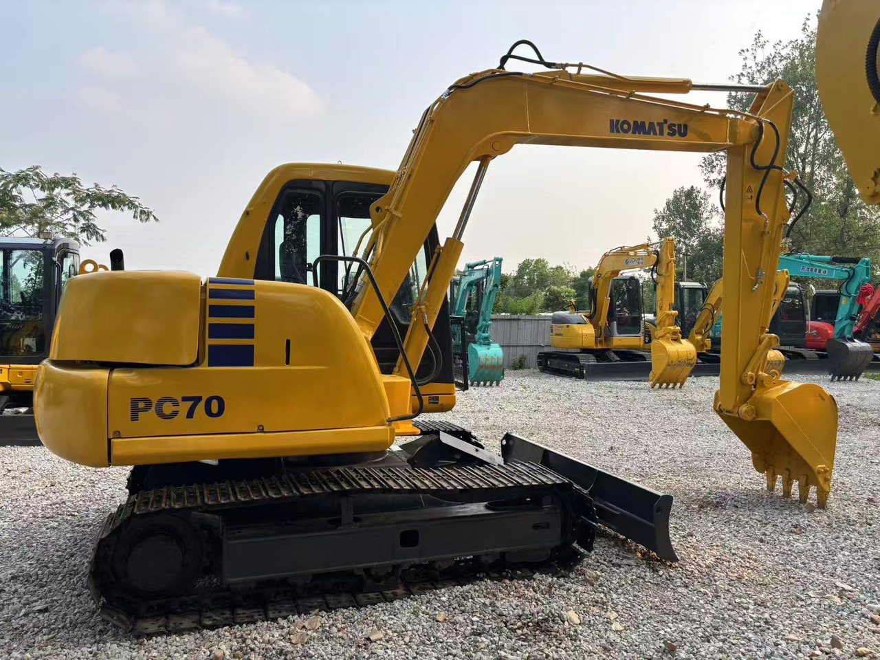 KOMATSU PC70 - Мини багер: слика 2 KOMATSU PC70 - Мини багер: слика 2