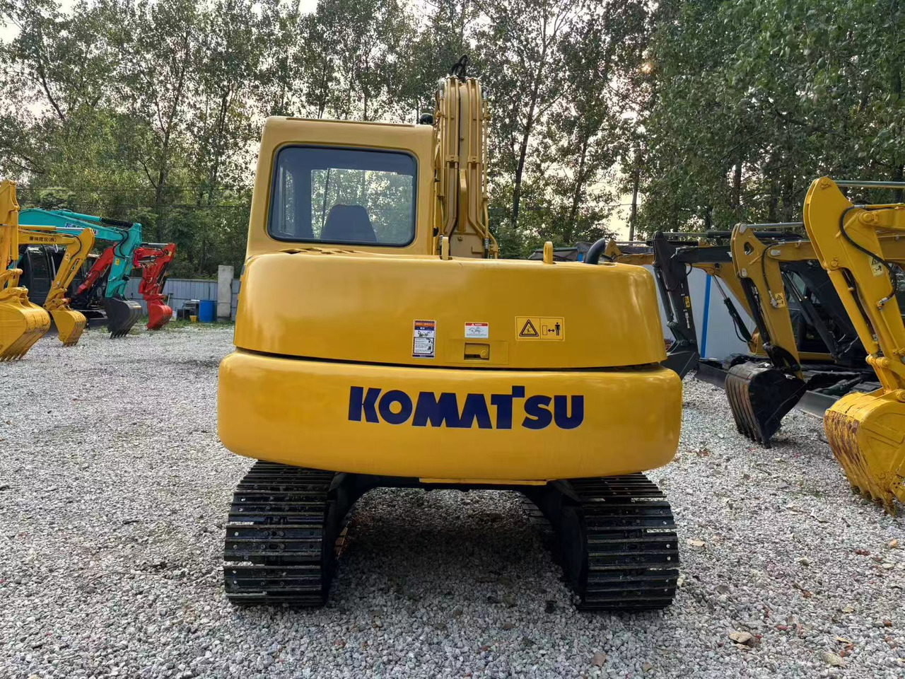 KOMATSU PC70 - Мини багер: слика 5 KOMATSU PC70 - Мини багер: слика 5