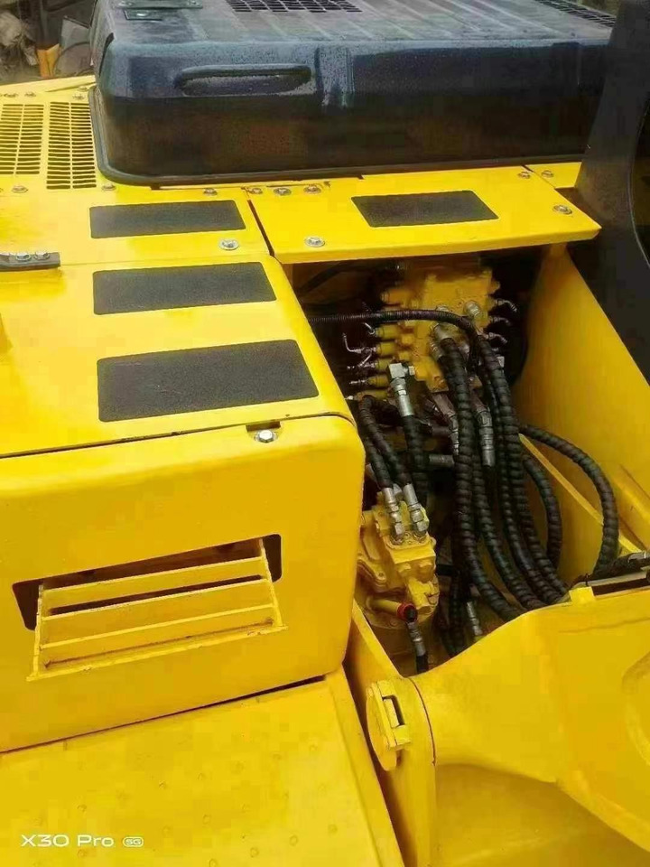 Komatsu PC 130-7 PC130 PC130-7 - Багер гасеничар: слика 5 Komatsu PC 130-7 PC130 PC130-7 - Багер гасеничар: слика 5