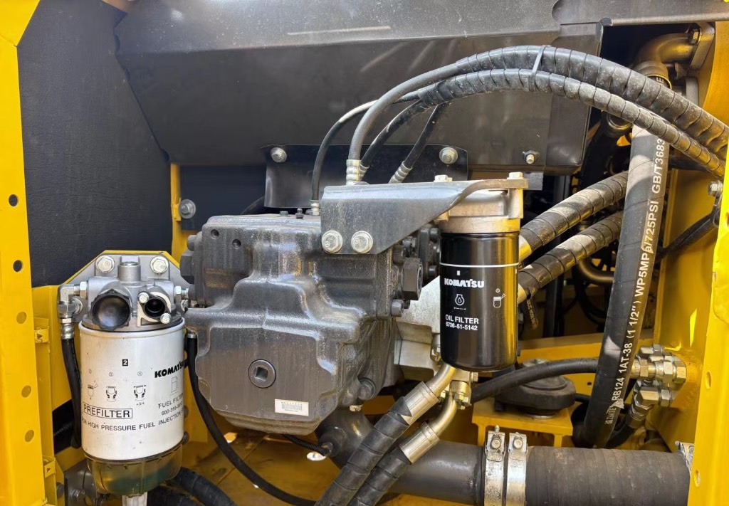 Komatsu PC 210 LC-8 - Багер гасеничар: слика 4 Komatsu PC 210 LC-8 - Багер гасеничар: слика 4