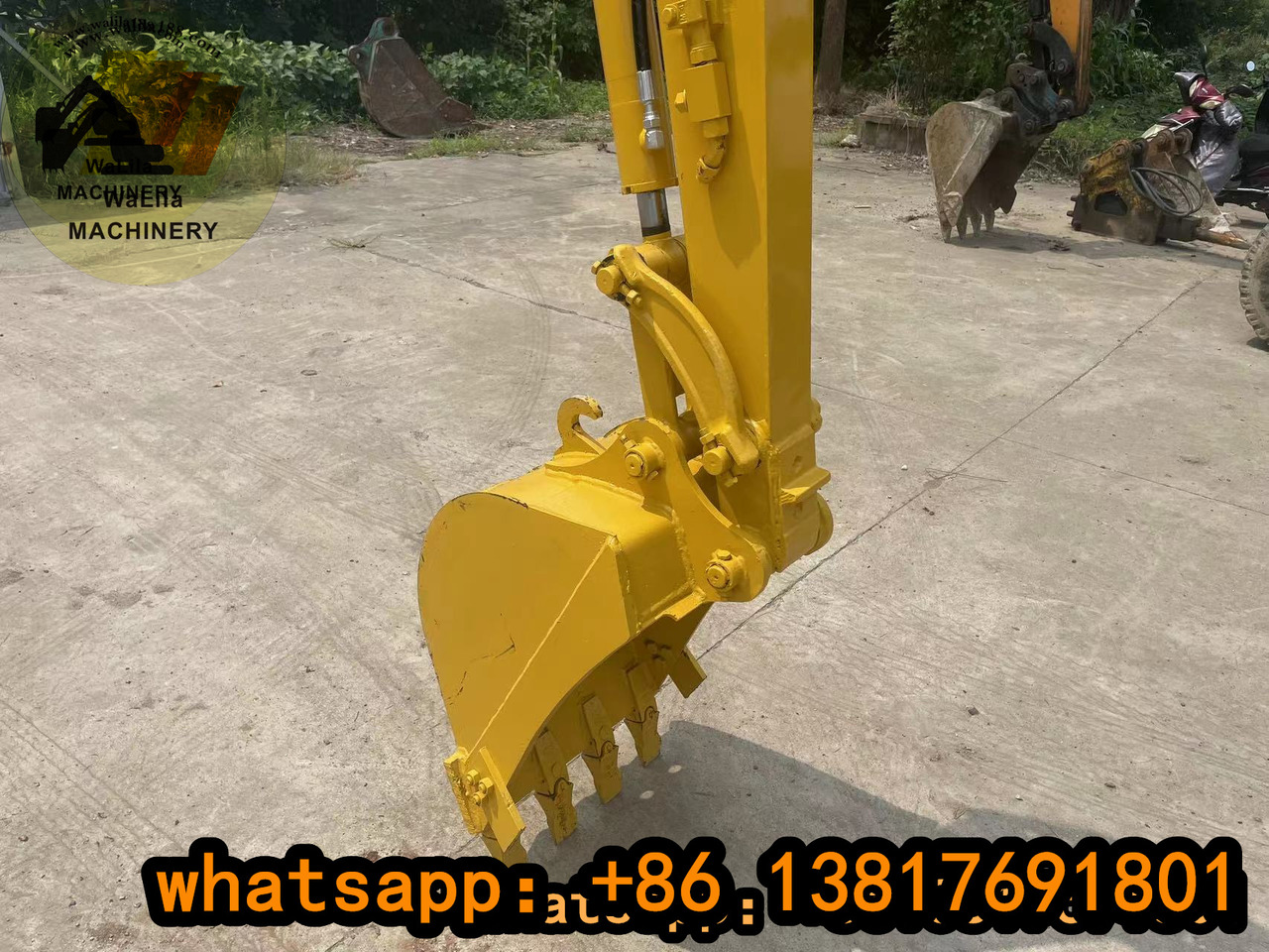 Komatsu PC 30 MR-3 Komatsu 30, Komatsu 35-3 - Мини багер: слика 4 Komatsu PC 30 MR-3 Komatsu 30, Komatsu 35-3 - Мини багер: слика 4
